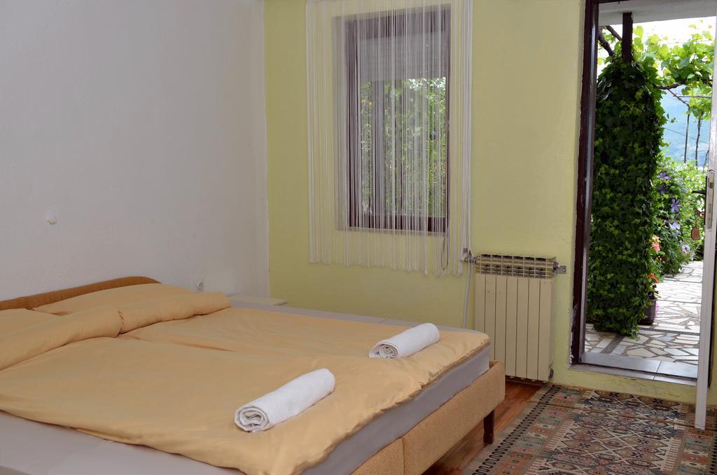 Apartments Villa Saray Ohrid Extérieur photo