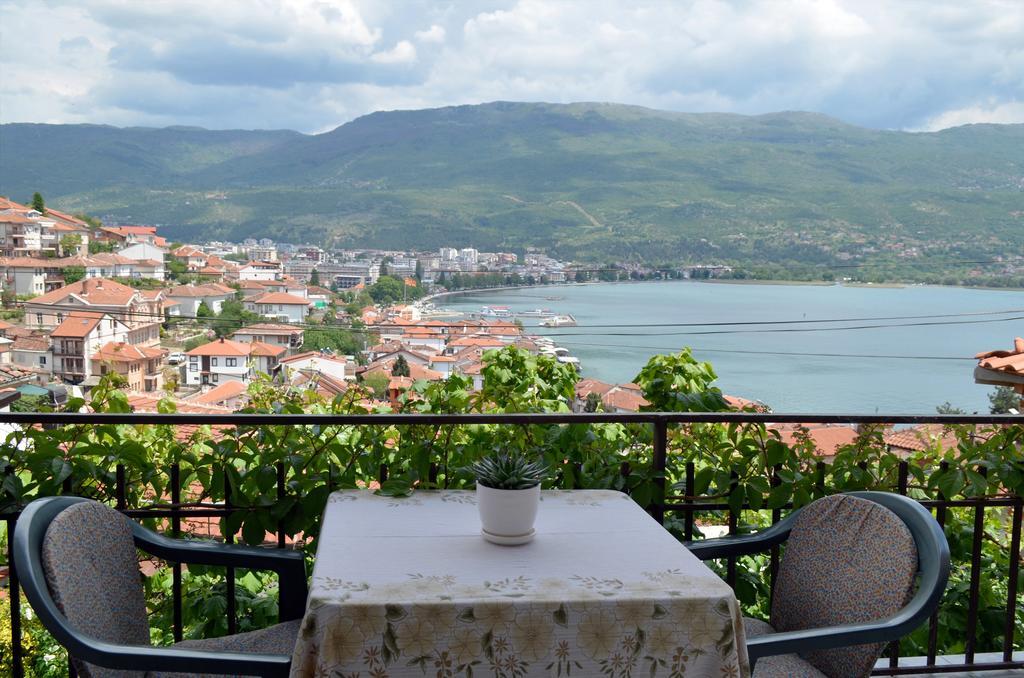 Apartments Villa Saray Ohrid Extérieur photo